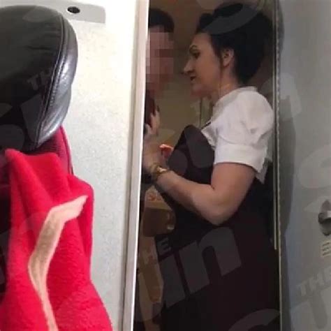 La Descubrieron Teniendo Sexo En El Baño Del Avión Y La Línea Aérea Tomó Una Drástica Decisión