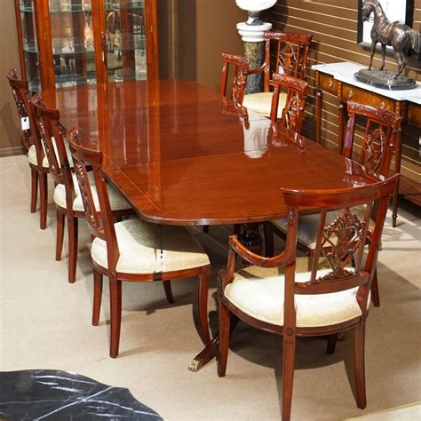 Duncan Phyfe Dining Room Table And Chairs