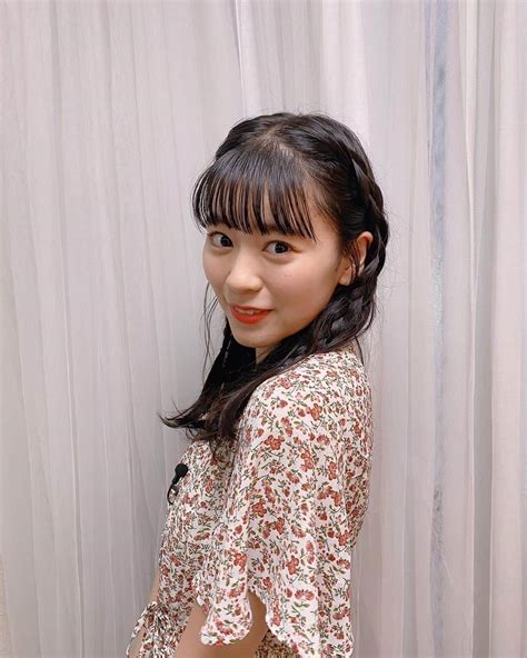 坂井仁香さんのインスタグラム写真 坂井仁香instagram「明日はイマドキに出演します🥰 朝起きてみてください〜☺️🙏 衣装は