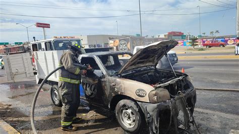 Esperabas Paqueter A Se Incendia Camioneta Que Llevaba Paquetes En