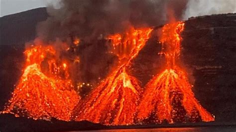 Video La lava del volcán de La Palma alcanza la playa de los Guirres