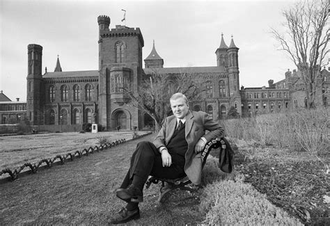 Earl Percy in the Victorian Garden | Smithsonian Institution