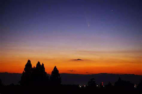 114112 夕焼け空の紫金山・アトラス彗星 20241013 By 豊田 敏 天体写真ギャラリー