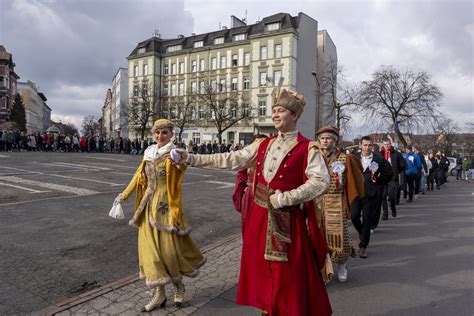 Polonez Maturzyst W Urz D Miejski W Zabrzu