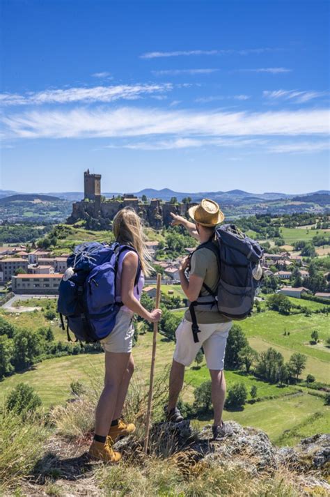 Plus Beaux Villages De France Sur Le Saint Jacques Chemin De Saint