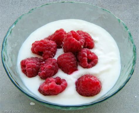 Lamponi Con Crema Di Yogurt Al Cocco Ricette Di Cucina