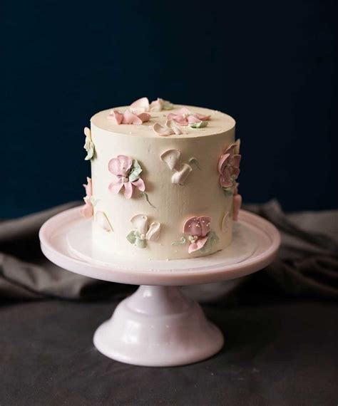 Piped Floral Buttercream Cake Ladybird Cakes