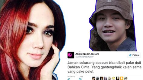 Makan Bareng Ibu Tiri Ekspresi Dul Jaelani Kembali Jadi Sorotan