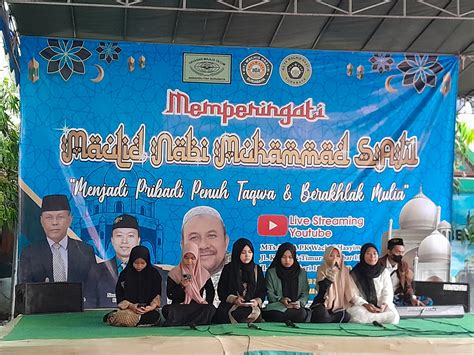 PERINGATAN MAULID NABI MUHAMMAD SAW MTs Wachid Hasyim Surabaya