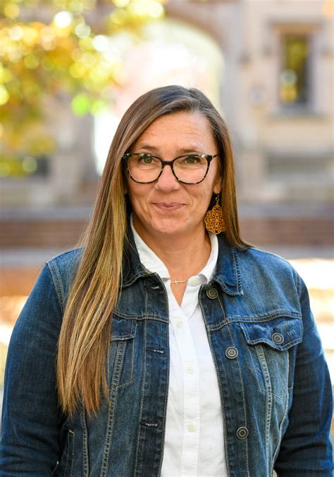 Annie Murphy — The College of Wooster