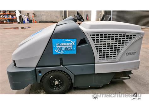 Used 2019 Nilfisk SW8000 Ride On Sweeper In Listed On Machines4u