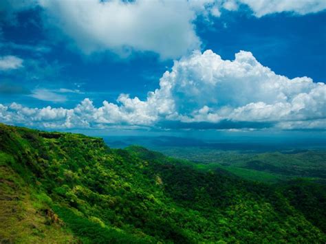 Embrace the Captivating World of Monsoon season in India's Landscapes ...