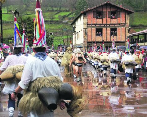 Hoy Sunbilla y mañana Ituren y Zubieta reyes del Carnaval El