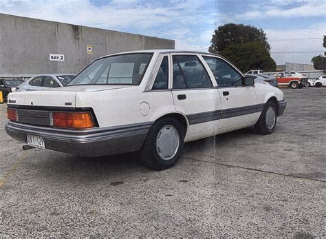 1988 Holden Commodore Vl Executive Sedan Jcm5226564 Just Cars