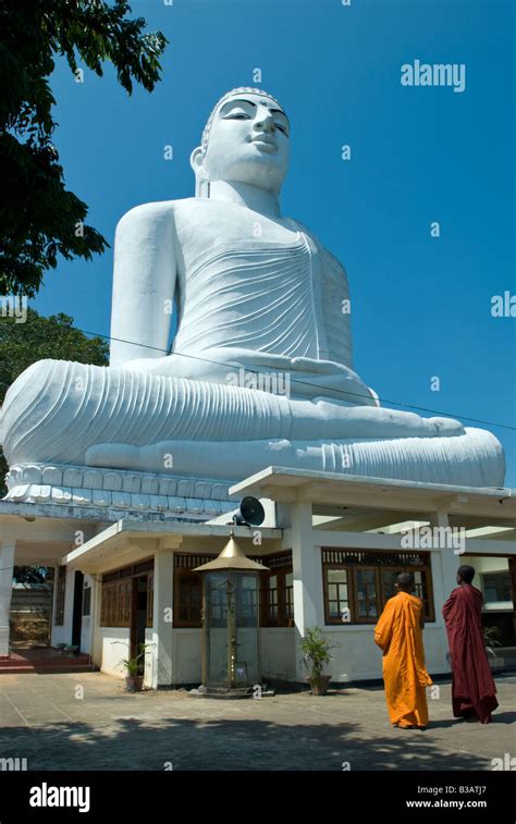 Sri Lankan Buddhist Statues