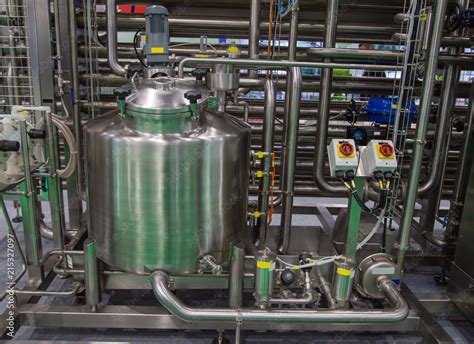 Tubular Aseptic UHT Pasteurizer With Vacuum Deaerator Food Industry