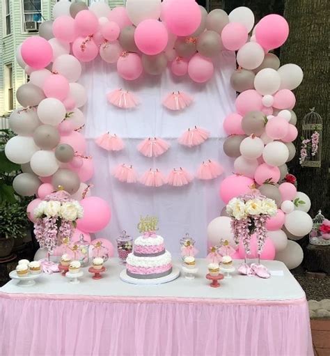 Adorable Baby Shower Backdrop Ideas That Will Make Your Photos Pop