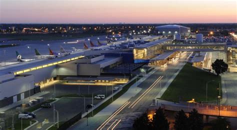 Detroit Metropolitan Airport (DTW/KDTW) - Romulus, Michigan