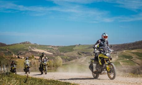 Suzuki V Strom Academy 2023 Date Prezzi Luoghi E Programma Gazzetta It