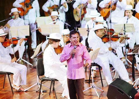 Concierto de la Orquesta Típica Yukalpetén para celebrar Fiestas