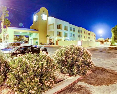 Comfort Suites Airport Tucson, AZ - See Discounts