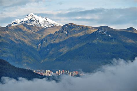 Elevation of La Alameda, Quito, Ecuador - Topographic Map - Altitude Map