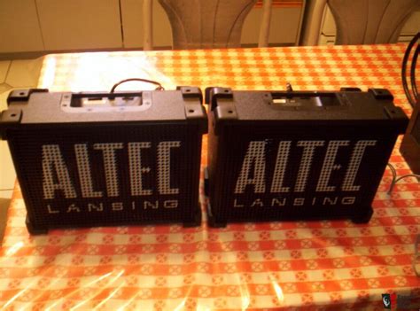 The Altec Lansing Stage Gig Amplified Speaker Rm Photo