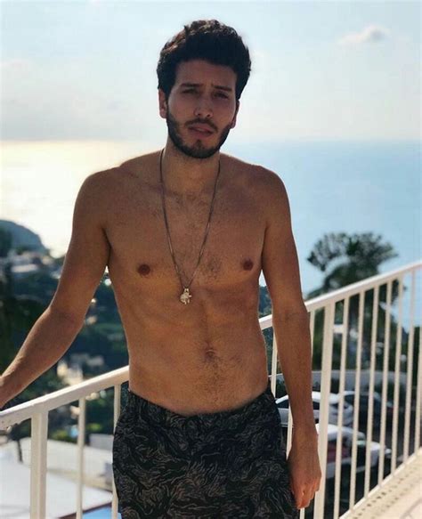 Pin De Karina Laskowiak En Sebastian Yatra Cantantes Famosos Chicos