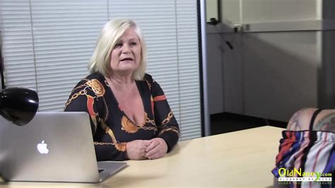 OldNannY British Mature Lesbian Masturbation