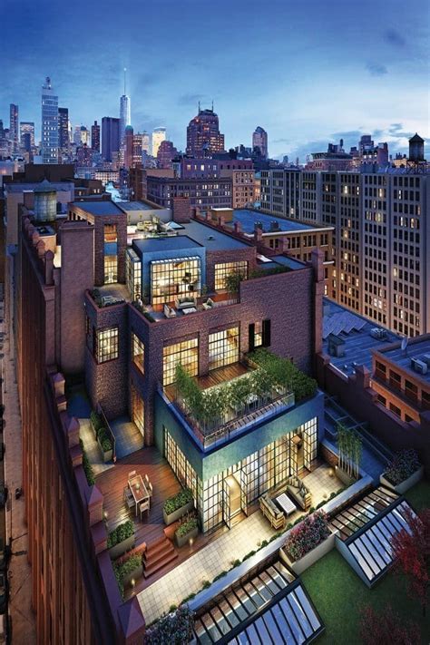 Amazing penthouse offering unbelievable Manhattan skyline views