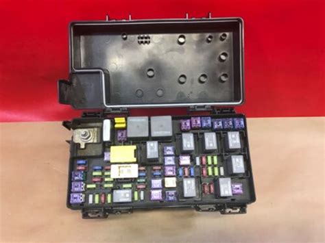 2013 2014 Dodge Caravan Tipm Integrated Power Module Fuse Box Oem 68163904ac Ebay