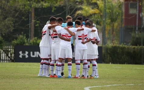 Sub E Sub Goleiam O Barueri Pelo Paulista Spfc