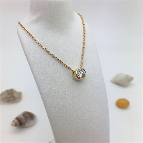 Floating Diamond Pendant Stunning 0.41pt GH Clarity Diamond Set in 18ct