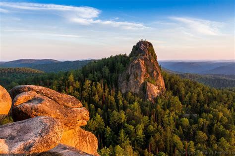 Красноярский край. Глухарь вышел к туристическим тропам на Столбах - По ...