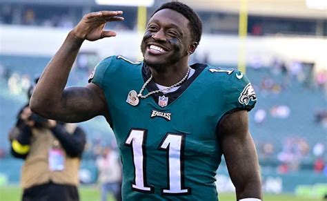 AJ Brown Wife, Age, Height, Weight, Career, Net Worth, And More