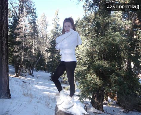 Francesca Capaldi Sexy And Hot Photos Collection AZNude