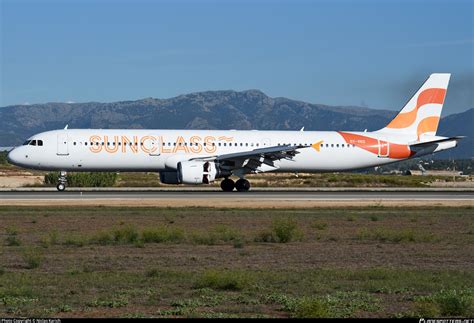 OY VKD Sunclass Airlines Airbus A321 211 Photo By Niclas Karich ID