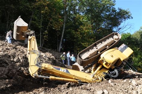 Rahmad Hidayat Heavy Equipment Photo Gallery