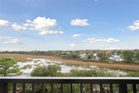 Top-Floor Condo on Daniel Island with Stunning Water Views - Walking