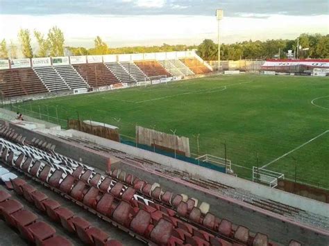 Pin De Ale Massi En F Tbol Libertador General San Martin Estadios