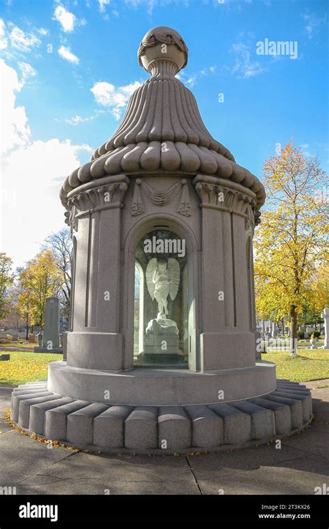 The Forest Lawn Cemetery In Buffalo New York Stock Photo Alamy