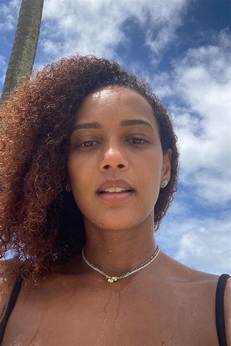 Taís Araújo Curte Férias Na Bahia Sou Turista E Fiz Até Um Tereré