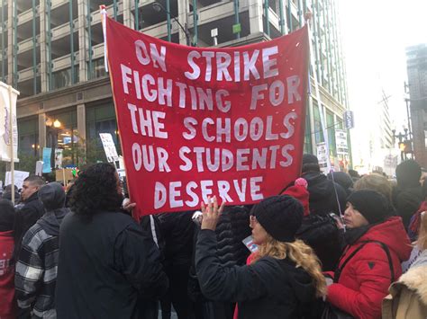 Chicago Teachers Union takes step toward COVID-era strike at CPS ...