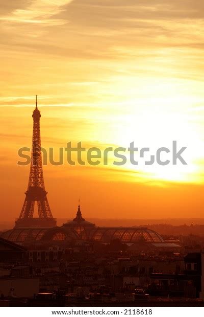 Paris Sunset Eiffel Tower Cityscape Vibrant Stockfoto 2118618