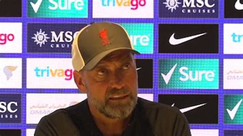 Watch Klopp Absolutely Ok With Chelsea Point And Salahs Reaction To