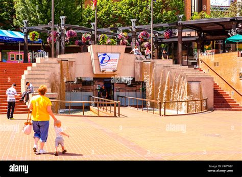 Visitor Information Center In Pioneer Courthouse Square Known As