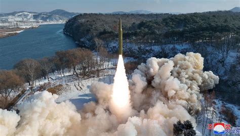 Corea Del Nord Lancia Missile Balistico Ipersonico Verso Il Mar Del