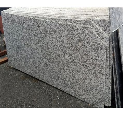 10 Mm P White Granite Slabs At 70 Square Feet In Indore ID