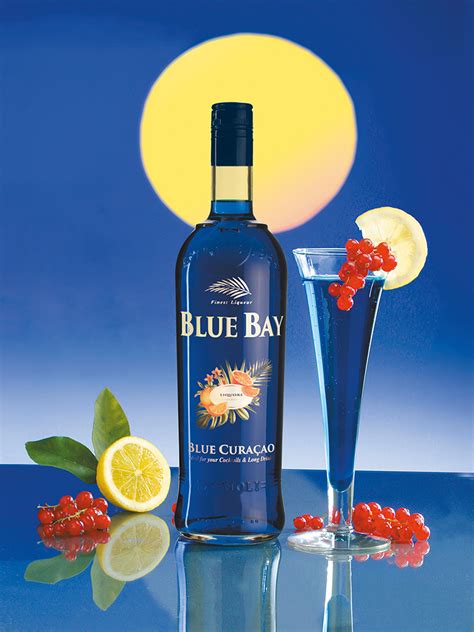 Blue Bay” Blue Curaçao Distillerie Bagnoli