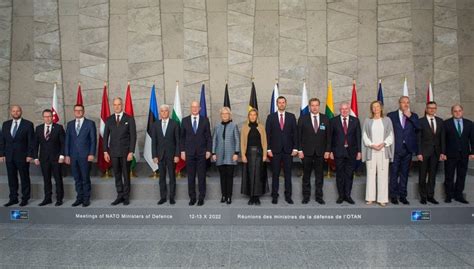 14 NATO Allies and Finland agree to boost European air defence ...